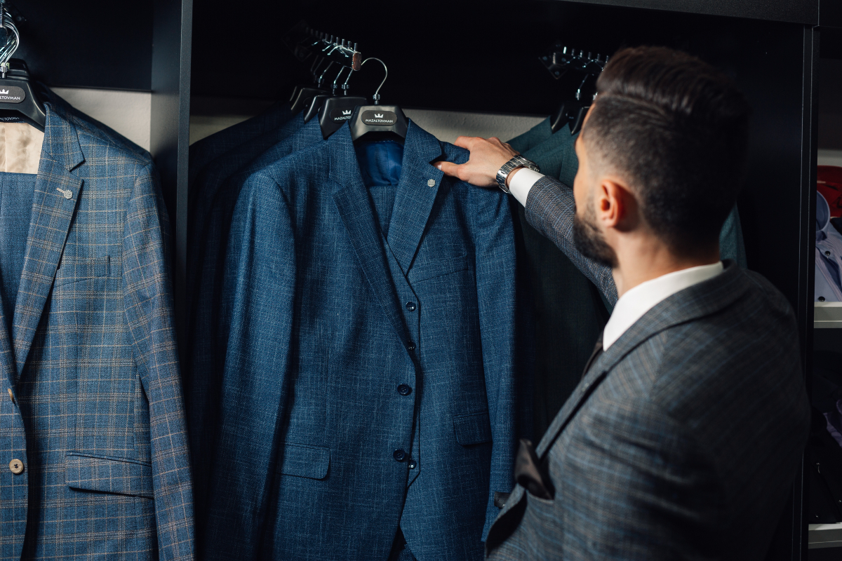 Мужской вельветовый костюм: благородство и элегантность мужского образа